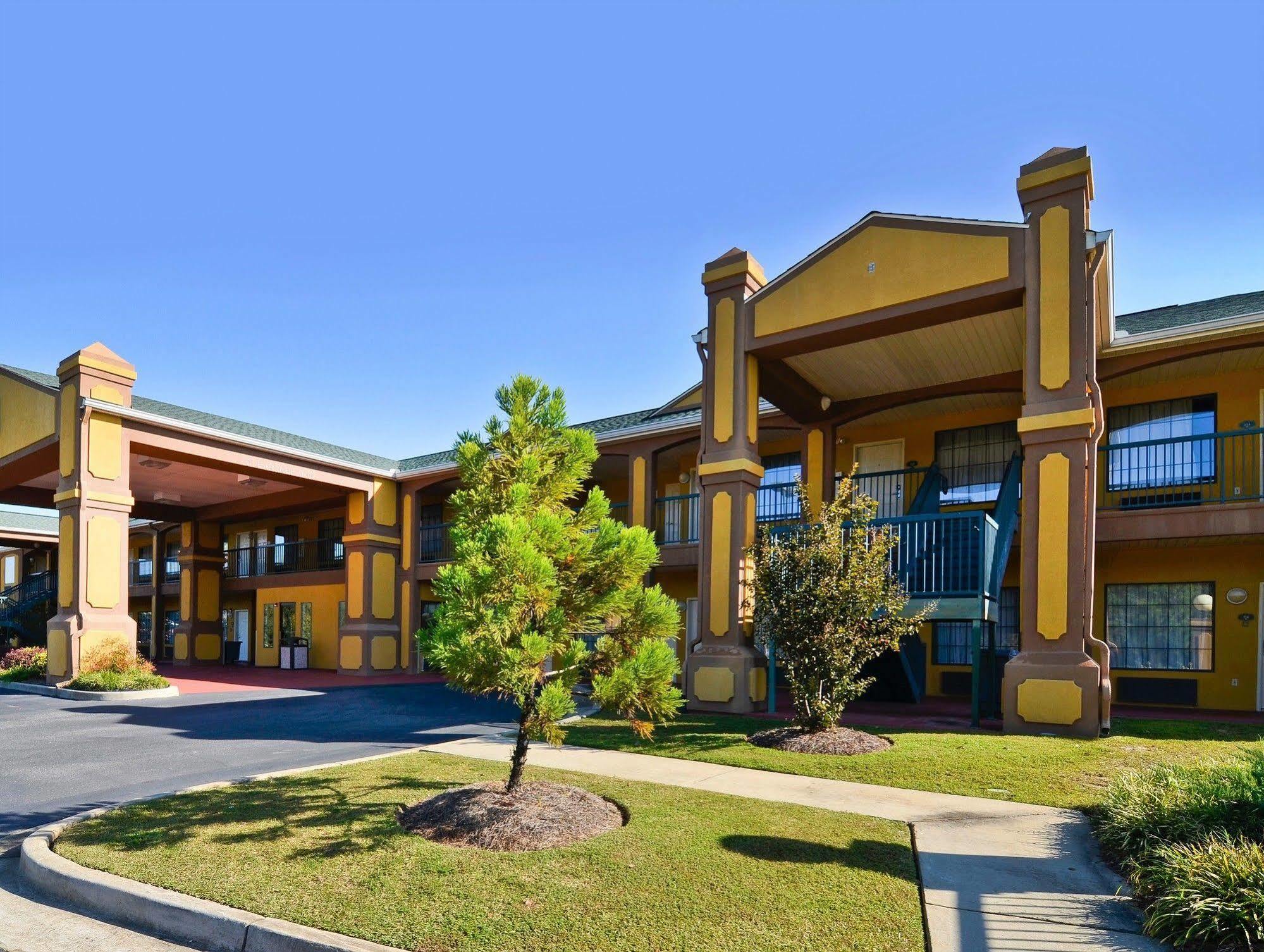 Best Western Hawkinsville Inn & Suites Zewnętrze zdjęcie