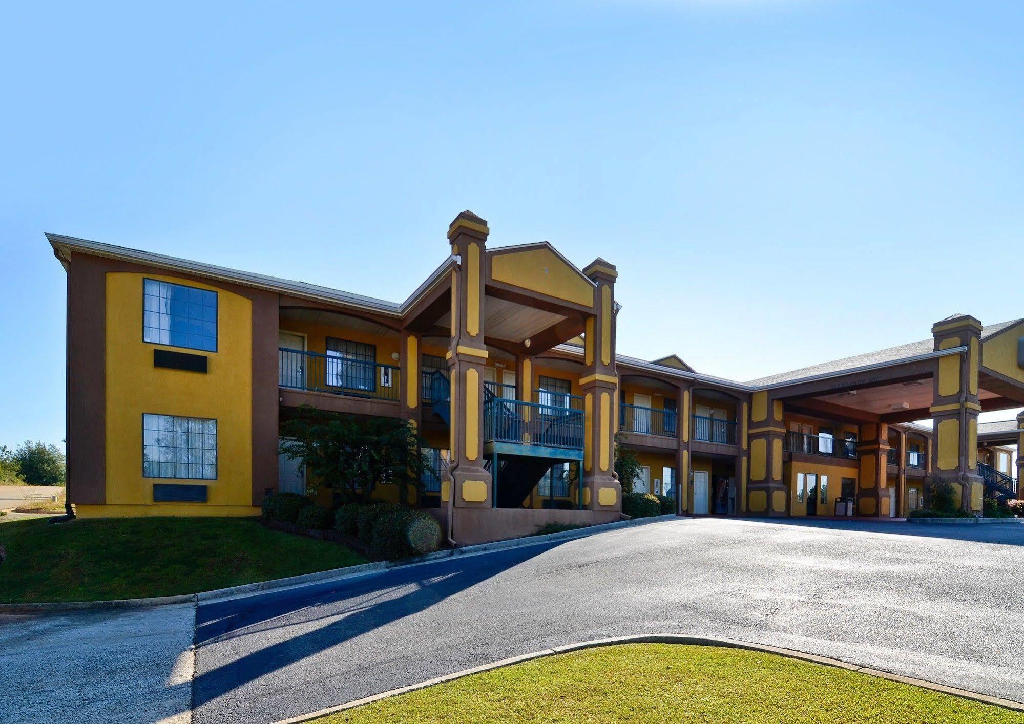 Best Western Hawkinsville Inn & Suites Zewnętrze zdjęcie