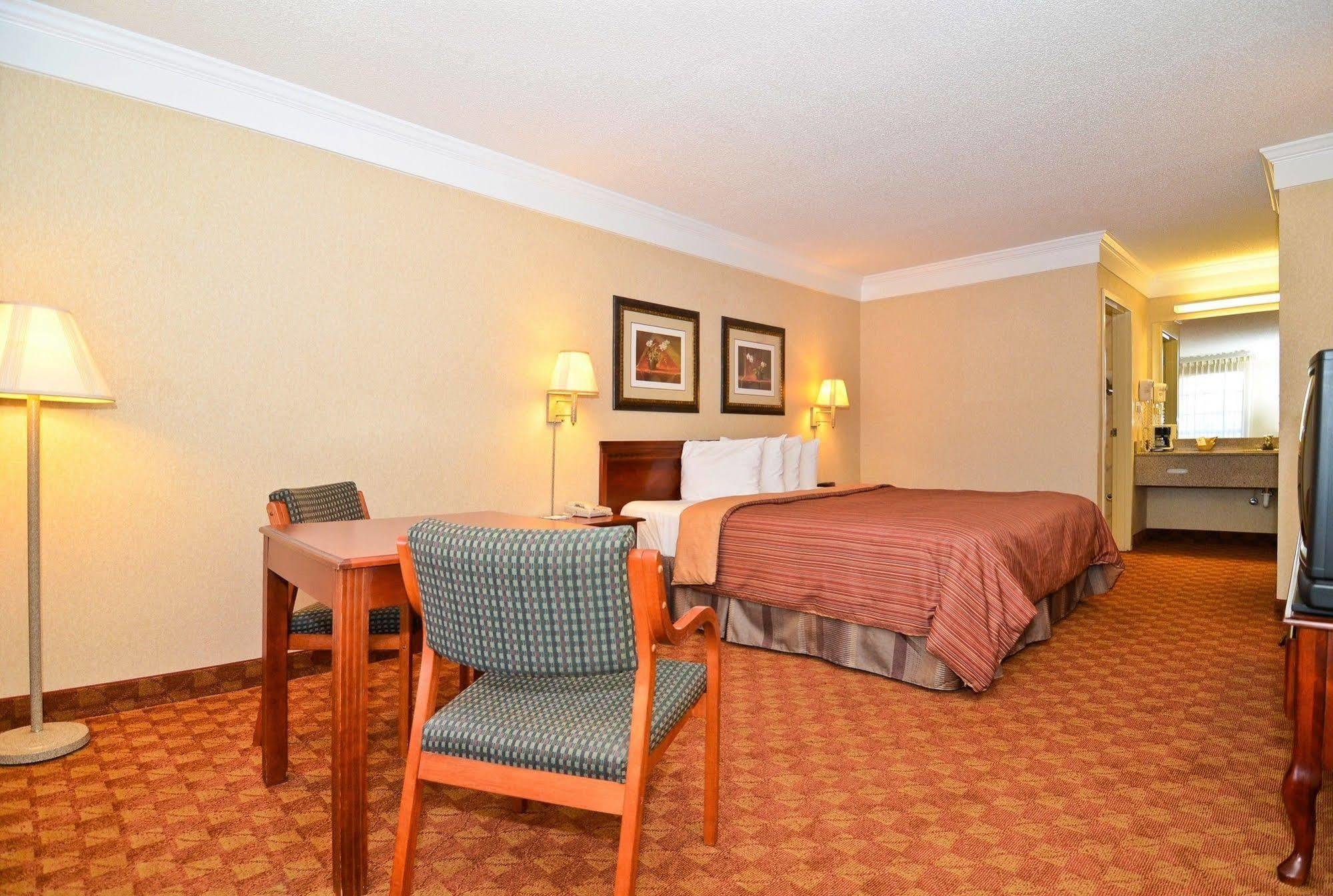 Best Western Hawkinsville Inn & Suites Zewnętrze zdjęcie