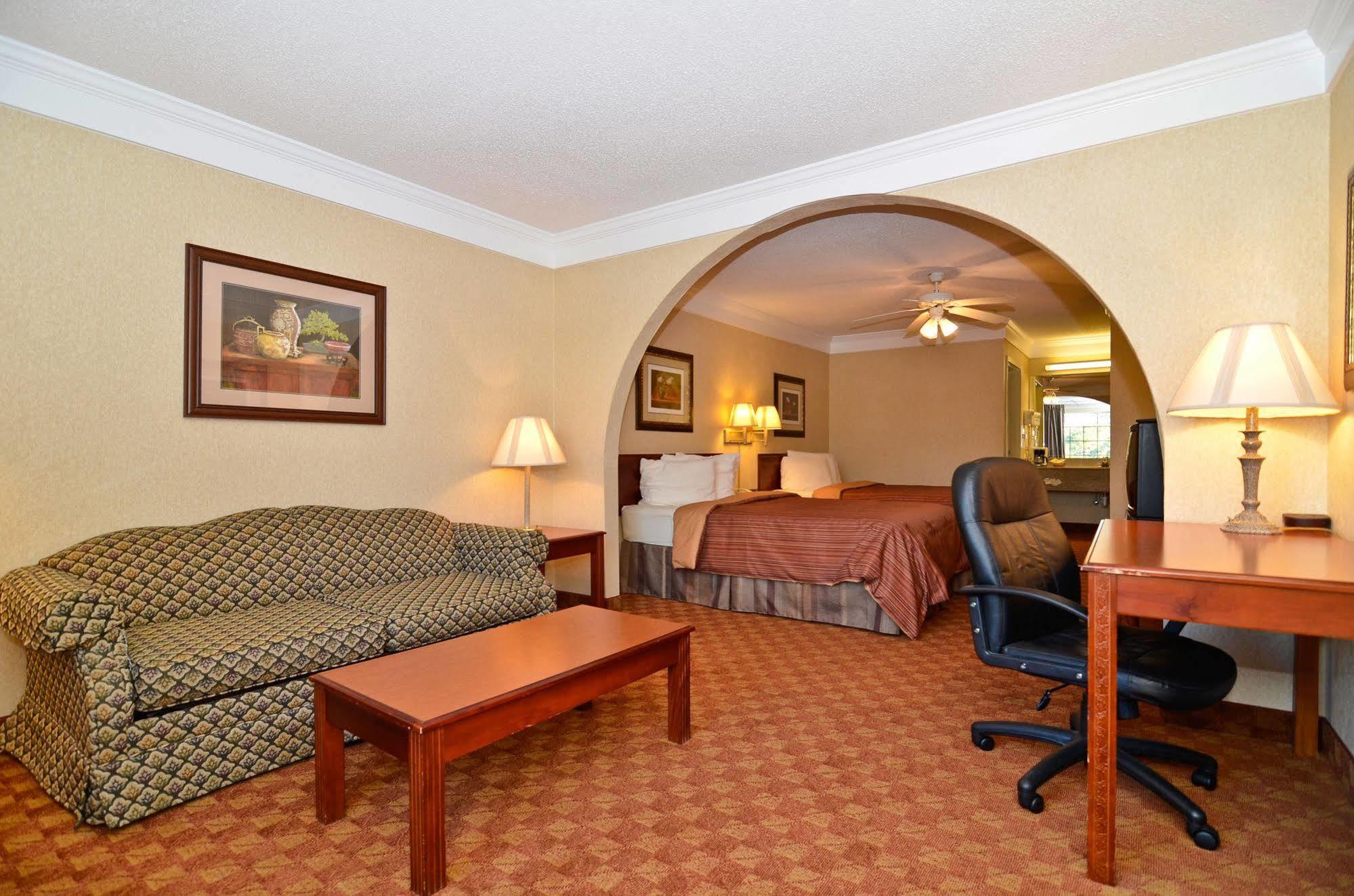 Best Western Hawkinsville Inn & Suites Zewnętrze zdjęcie
