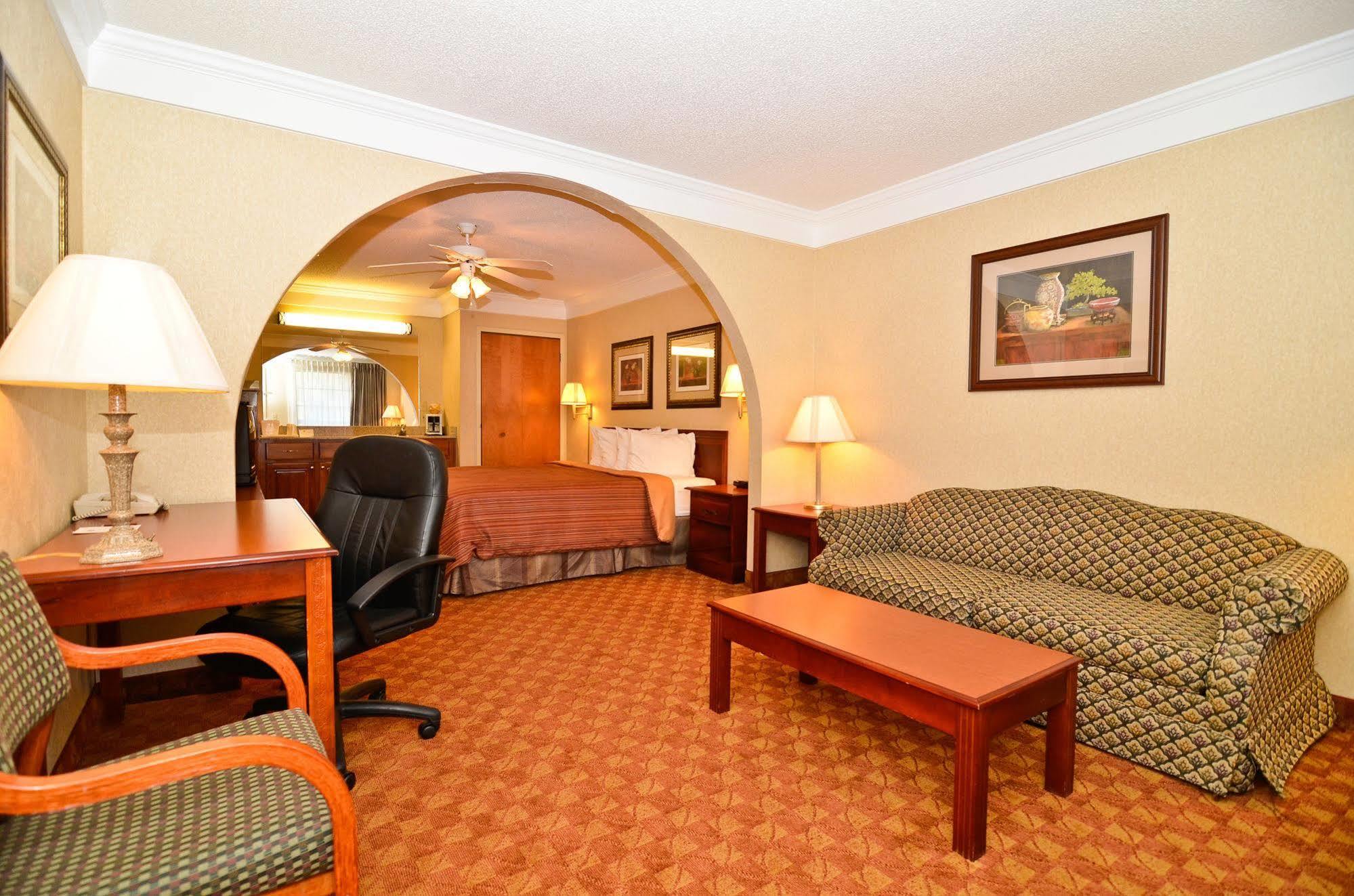 Best Western Hawkinsville Inn & Suites Zewnętrze zdjęcie