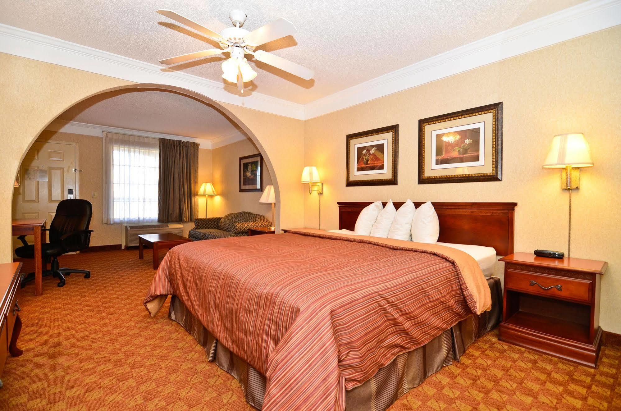 Best Western Hawkinsville Inn & Suites Zewnętrze zdjęcie