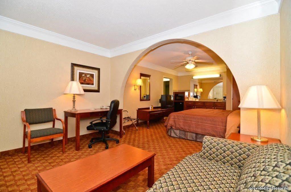 Best Western Hawkinsville Inn & Suites Zewnętrze zdjęcie